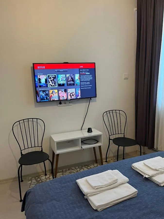 Centrally Located, 2+1 House In Taksim, Cihangir Apartment Istanbul