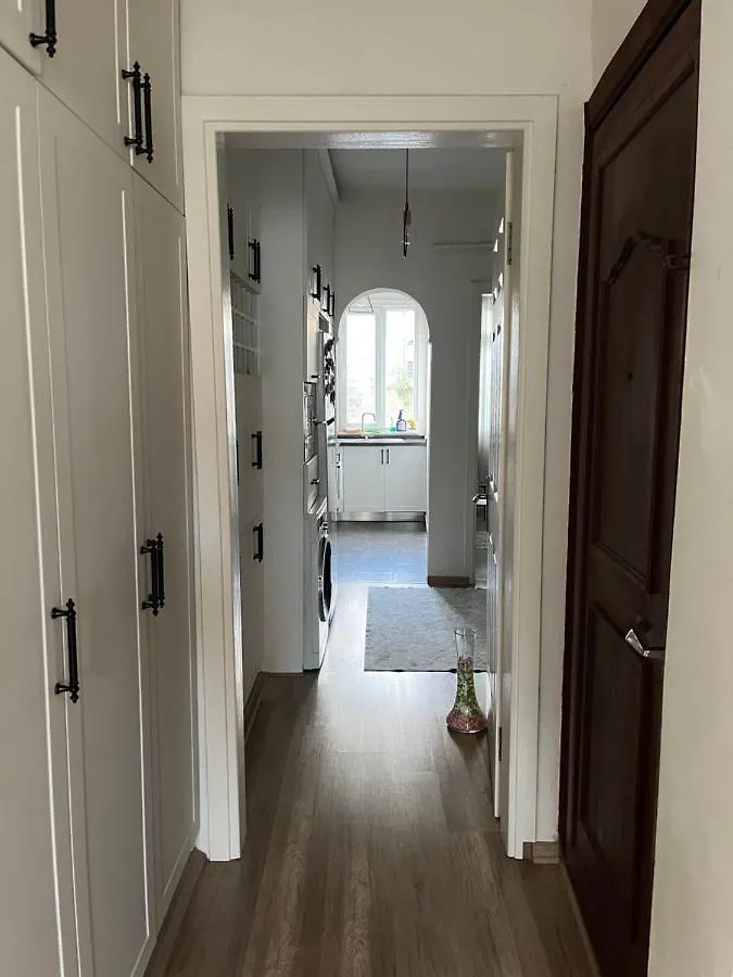 Centrally Located, 2+1 House In Taksim, Cihangir Apartment Istanbul